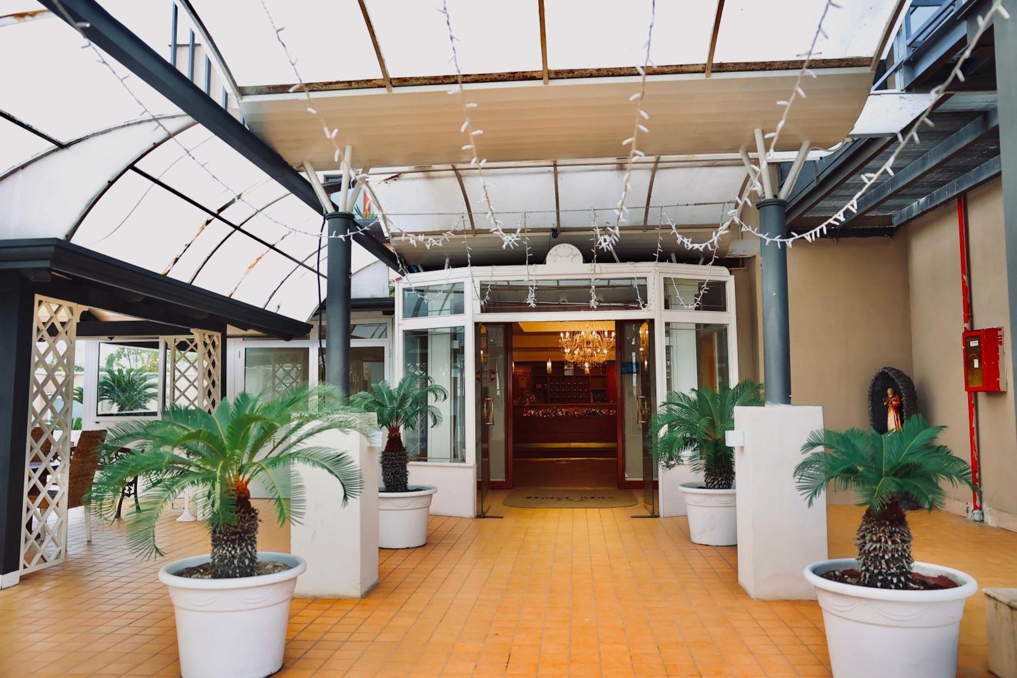 Hotel Max Aversa Exterior foto